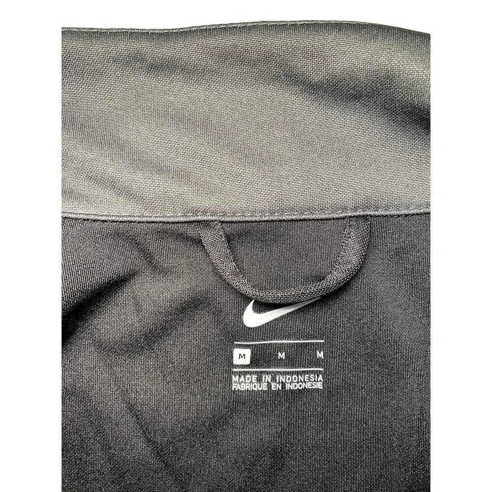 New - Nike Women's Lightweight Breathable Black Jacket